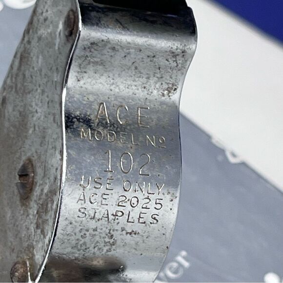 Vintage Ace Stapler Model No. 102 Chicago USA - Picture 8 of 10
